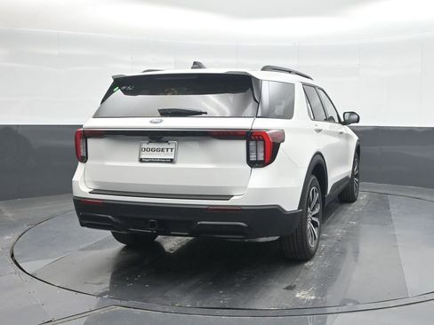 New 2026 Ford Explorer ST-Line RWD image 25