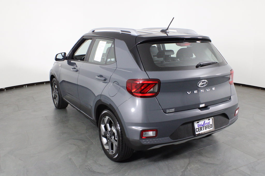 Certified 2026 Hyundai Venue SEL FWD image 16