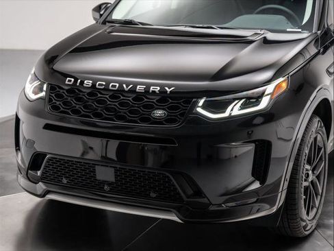 New 2025 Land Rover Discovery Sport S image 9