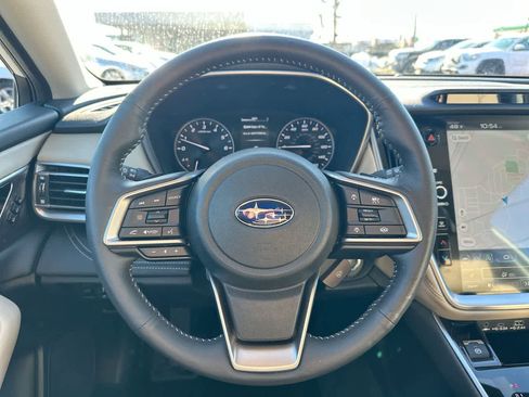 Certified 2025 Subaru Outback Limited image 28