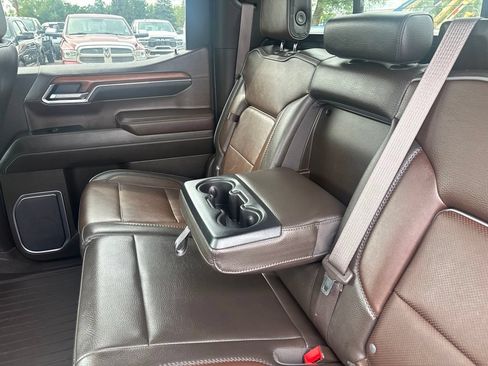 Used 2023 GMC Sierra 1500 Denali w/ Denali Reserve Package AWD/4WD image 25