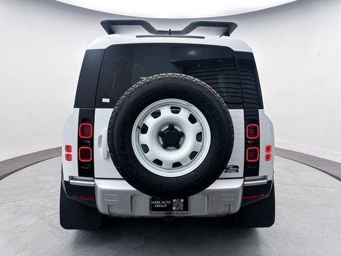 Used 2023 Land Rover Defender 110 S image 15