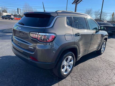 Used 2018 Jeep Compass Latitude w/ Cold Weather Group image 4