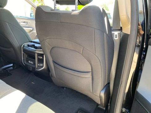 Used 2019 RAM 1500 Big Horn AWD/4WD image 34