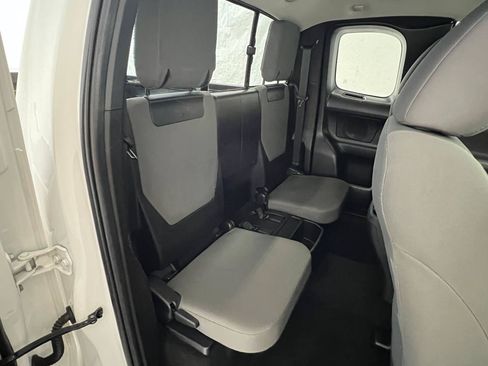 Used 2021 Toyota Tacoma SR RWD image 14