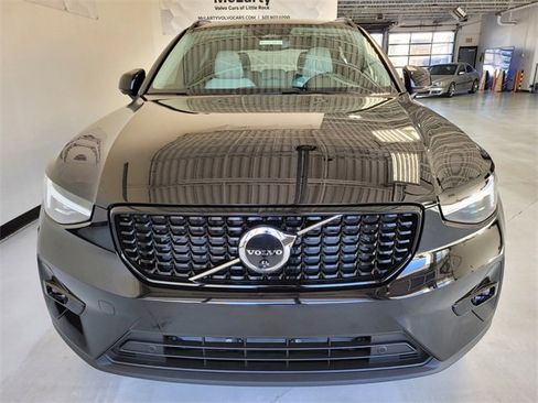 New 2026 Volvo XC40 B5 Ultra w/ Protection Package Premier image 4