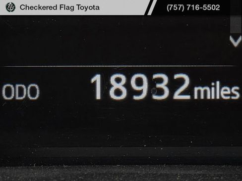 Used 2024 Toyota 4Runner SR5 Premium w/ Moonroof Package AWD/4WD image 14
