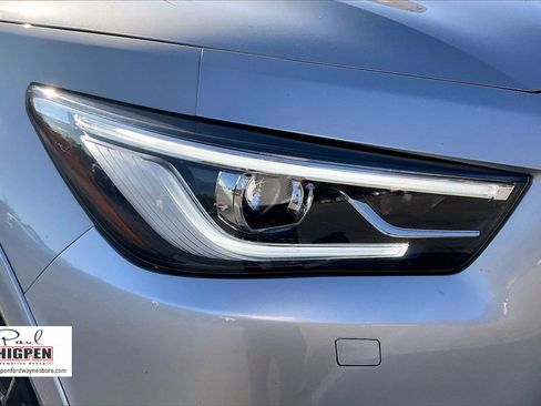 Used 2021 INFINITI QX80 Sensory w/ All-Season Package image 29