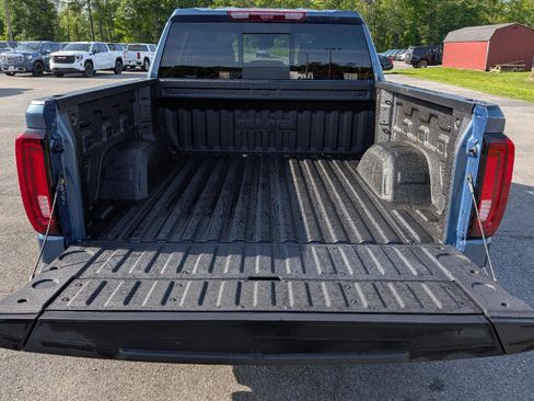 New 2026 GMC Sierra 1500 Denali w/ Technology Package AWD/4WD image 11