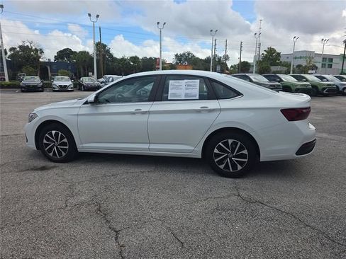Used 2024 Volkswagen Jetta S FWD image 5