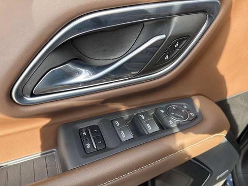 Used 2023 Chevrolet Tahoe High Country image 19