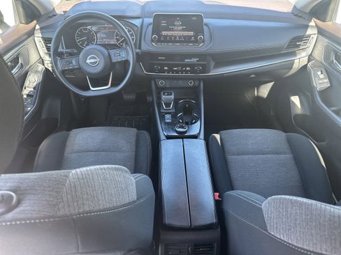 Used 2023 Nissan Rogue SV image 22