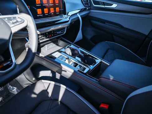 New 2026 Volkswagen Atlas Peak Edition image 35