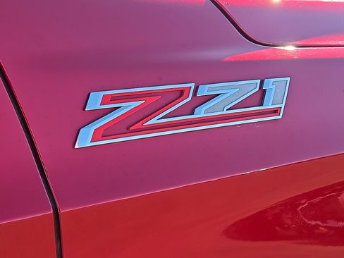 Used 2023 Chevrolet Tahoe Z71 w/ Luxury Package image 7