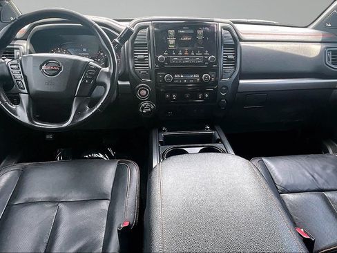 Used 2021 Nissan Titan PRO-4X w/ Pro-4x Convenience Package AWD/4WD image 18