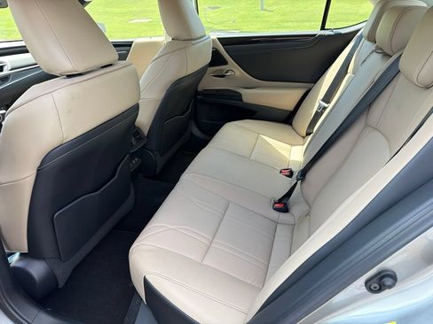 Used 2019 Lexus ES 350 w/ Accessory Package 2 FWD image 39