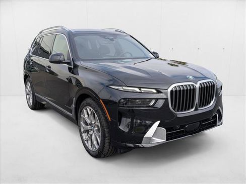 Used 2026 BMW X7 xDrive40i image 6