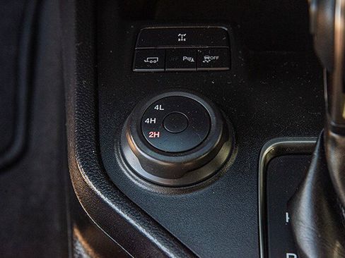 Used 2023 Ford Ranger Lariat w/ Technology Package image 21