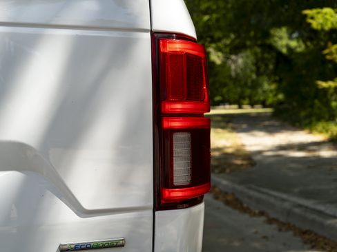 Used 2020 Ford F150 Lariat AWD/4WD image 13