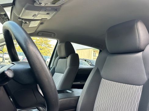 Used 2015 Toyota Tundra SR5 w/ SR5 Upgrade Package image 24