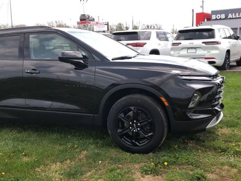 Used 2024 Chevrolet Blazer LT w/ Convenience Package image 2