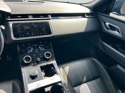 Used 2019 Land Rover Range Rover Velar R-Dynamic SE AWD/4WD image 12