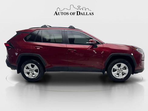 Used 2021 Toyota RAV4 XLE image 10