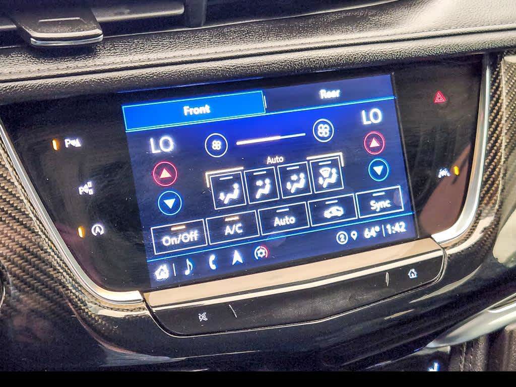 Used 2022 Cadillac XT6 Sport w/ Technology Package AWD/4WD image 16