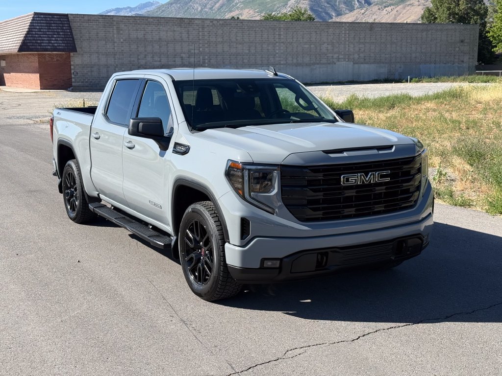 Used 2024 GMC Sierra 1500 Elevation w/ Preferred Package AWD/4WD image 2