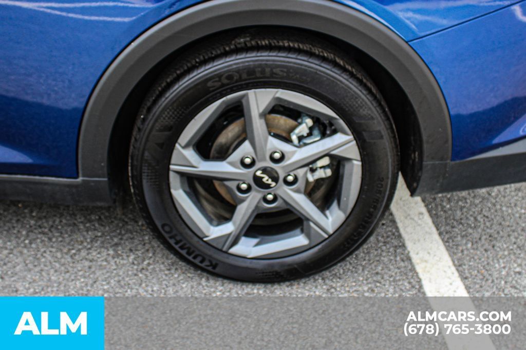 Used 2025 Kia K4 FWD image 15