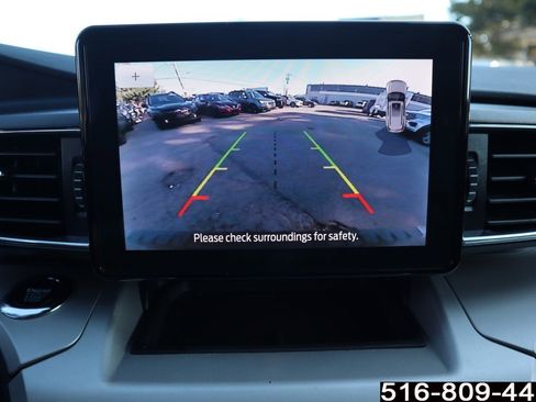 Used 2024 Ford Explorer XLT w/ Equipment Group 202A image 31