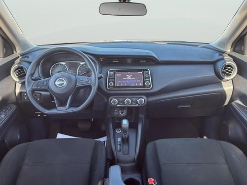 Used 2025 Nissan Kicks Play S FWD image 11