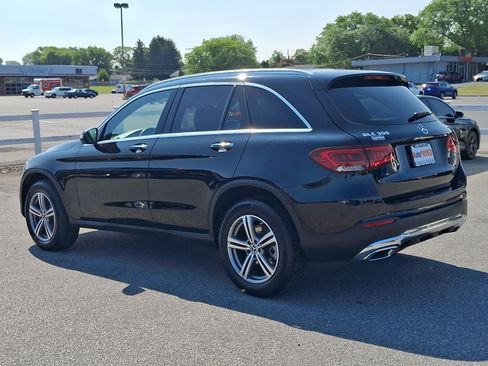 Used 2021 Mercedes-Benz GLC 300 4MATIC w/ Premium Package image 4