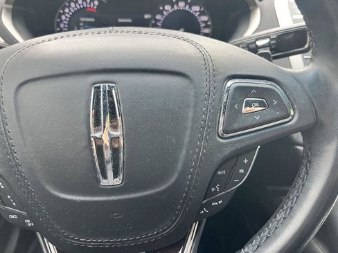 Used 2020 Lincoln MKZ Reserve FWD image 26