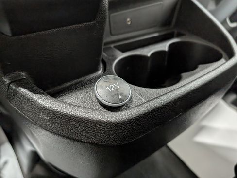 Used 2018 Ford Transit 350 XLT image 28