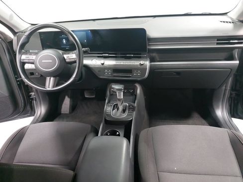 Certified 2025 Hyundai Kona SEL AWD/4WD image 9