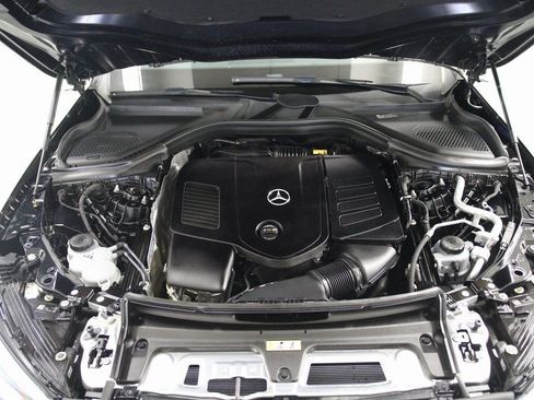 Certified 2025 Mercedes-Benz GLC 300 GLC 300 image 12