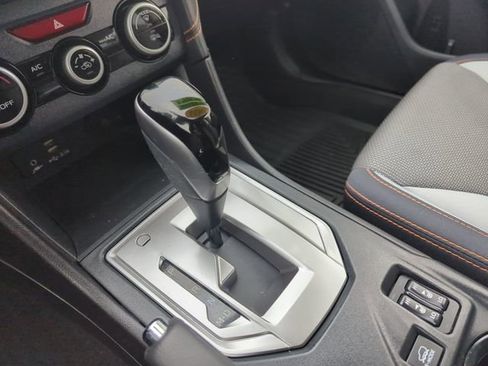 Used 2022 Subaru Crosstrek 2.0i Premium image 28