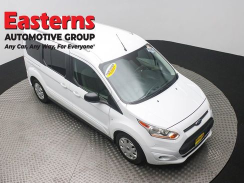 Used 2017 Ford Transit Connect XLT image 3