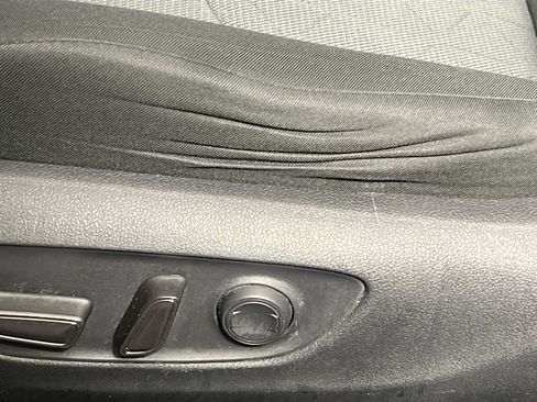 Used 2020 Toyota RAV4 XLE w/ Convenience Package image 15