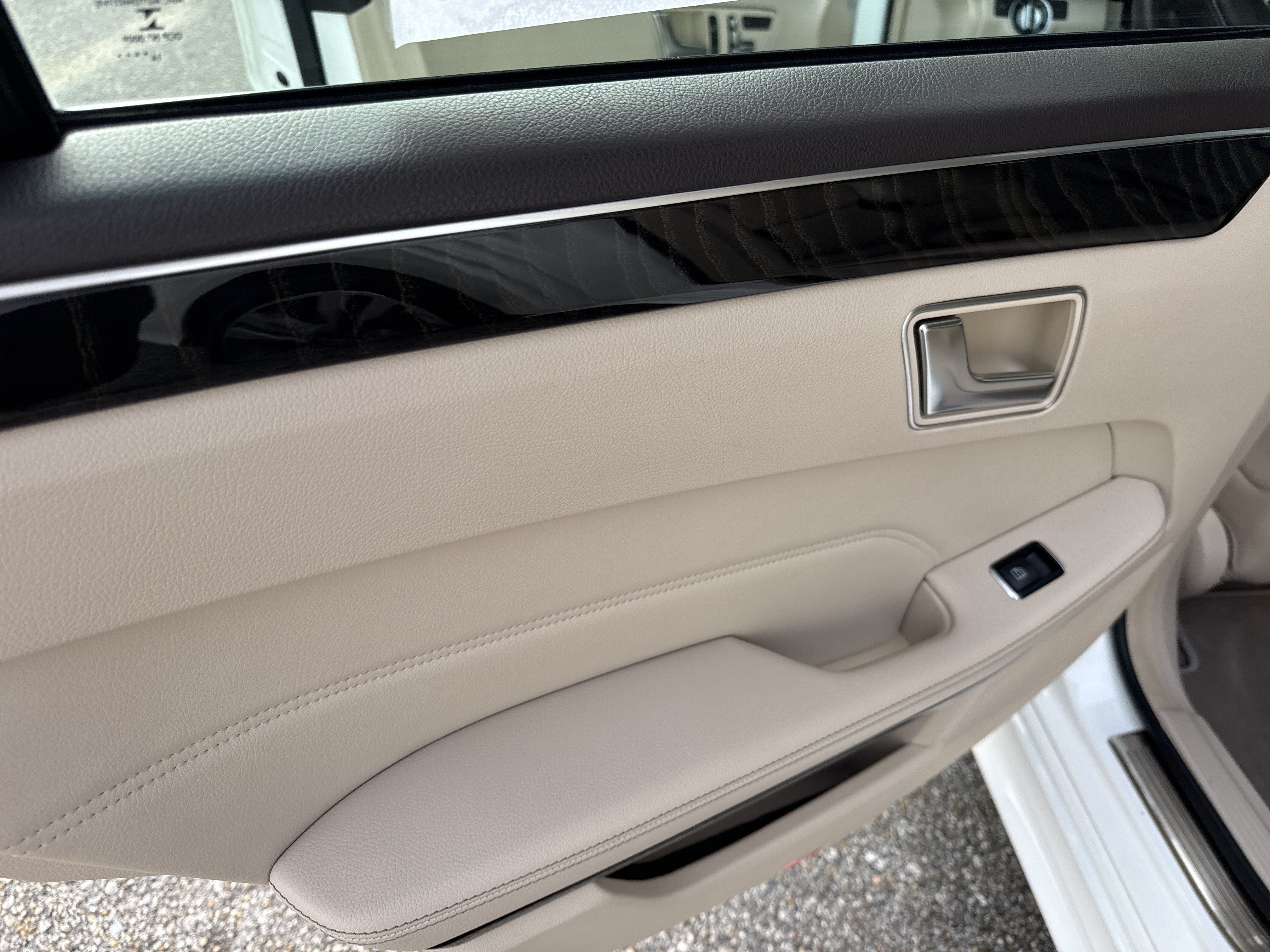 Used 2015 Mercedes-Benz E 350 Sedan image 11