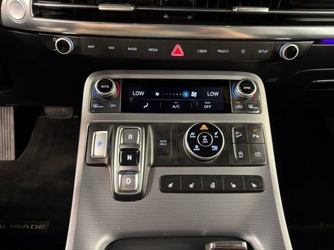 Used 2023 Hyundai Palisade Calligraphy AWD/4WD image 12