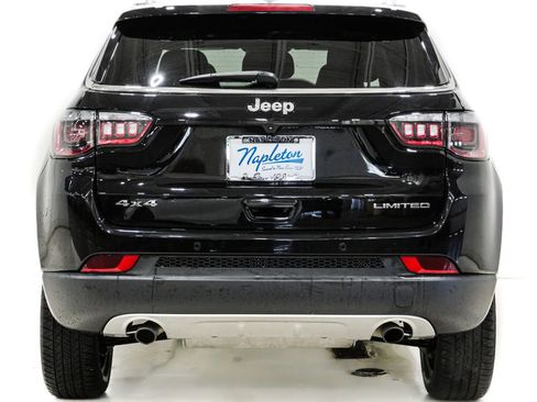 Used 2023 Jeep Compass Limited w/ Sun and Sound Group AWD/4WD image 8