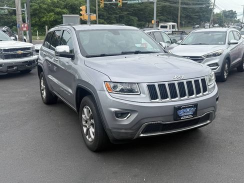 Used 2016 Jeep Grand Cherokee Limited AWD/4WD image 2