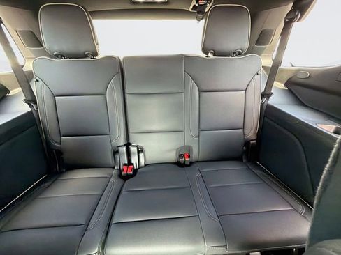 New 2026 Chevrolet Tahoe Premier w/ Sun And Tow Package AWD/4WD image 16