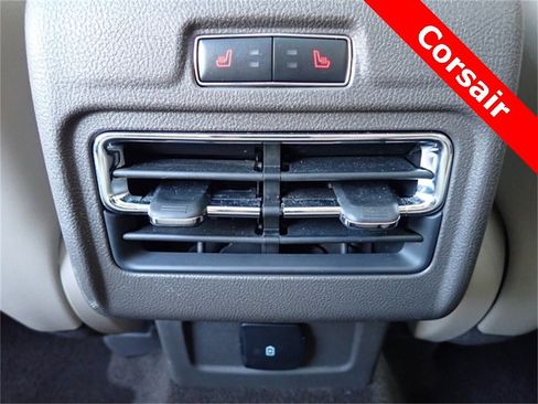 Used 2021 Lincoln Corsair AWD w/ Premium Package image 19