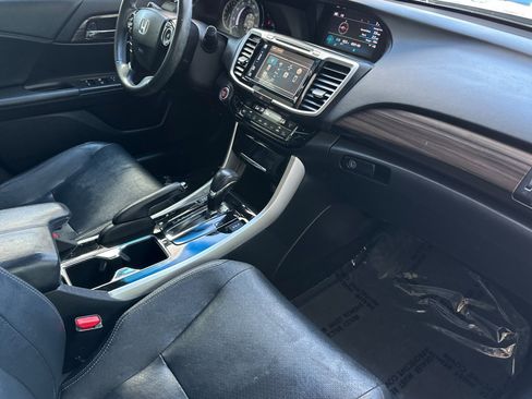 Used 2016 Honda Accord EX-L image 33