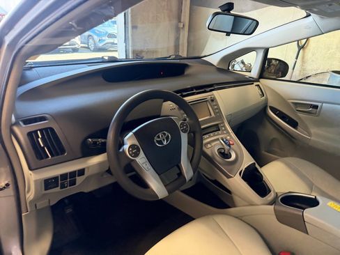 Used 2014 Toyota Prius Two FWD image 34