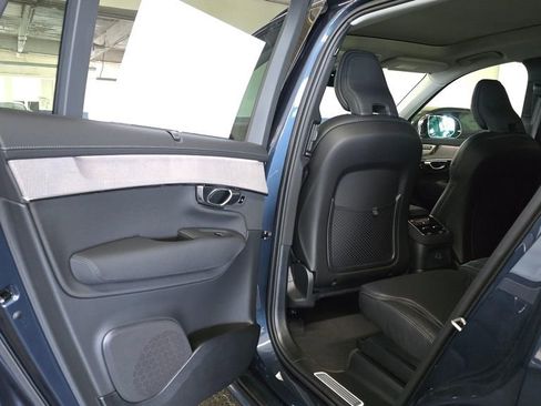 New 2026 Volvo XC90 T8 Ultra w/ Protection Package AWD/4WD image 16