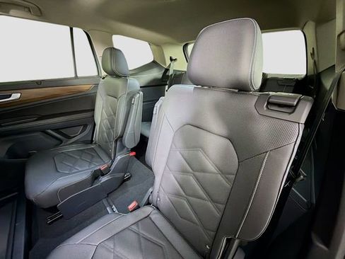 New 2026 Volkswagen Atlas SE FWD image 22